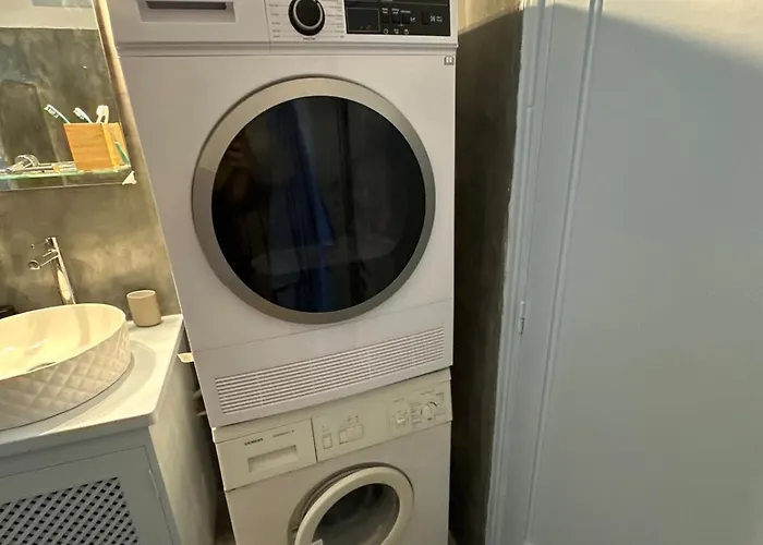 Supreme Comfort In سكالا